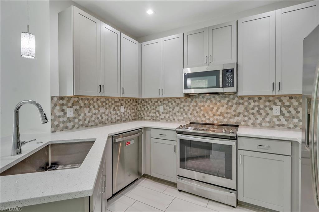 VANDERBILT RESERVE - Residential Lease