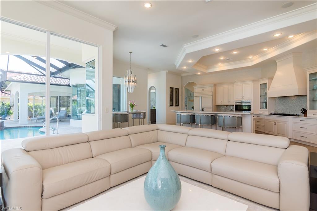 RIVERBROOKE - Residential