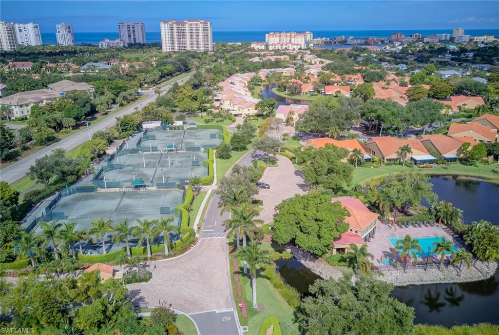 BEACHWALK VILLAS - Residential