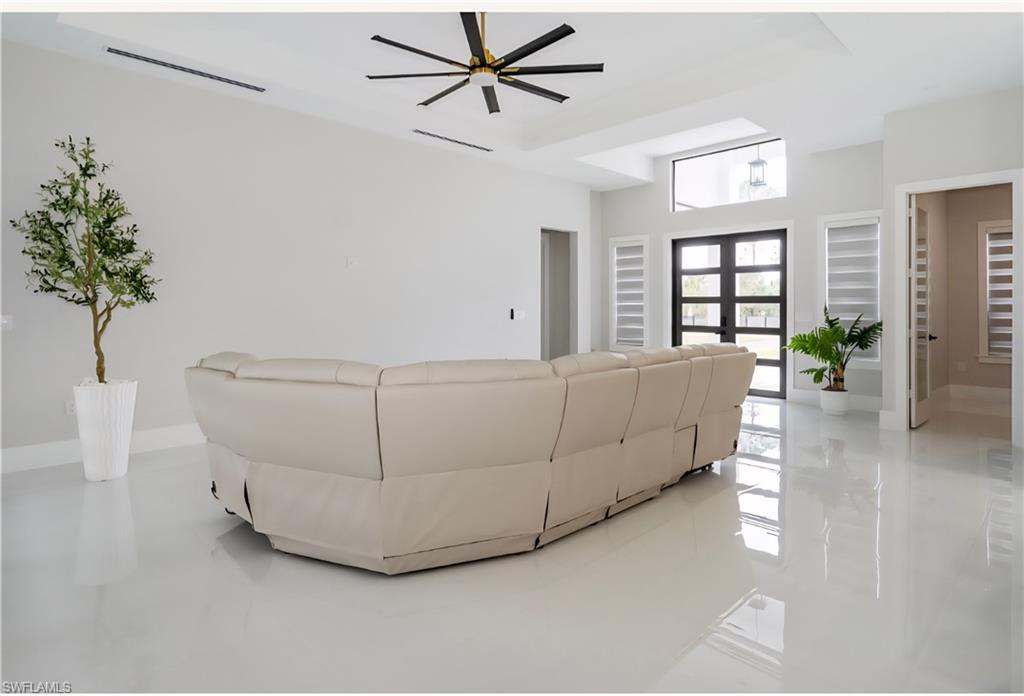 GOLDEN GATE ESTATES - Residential