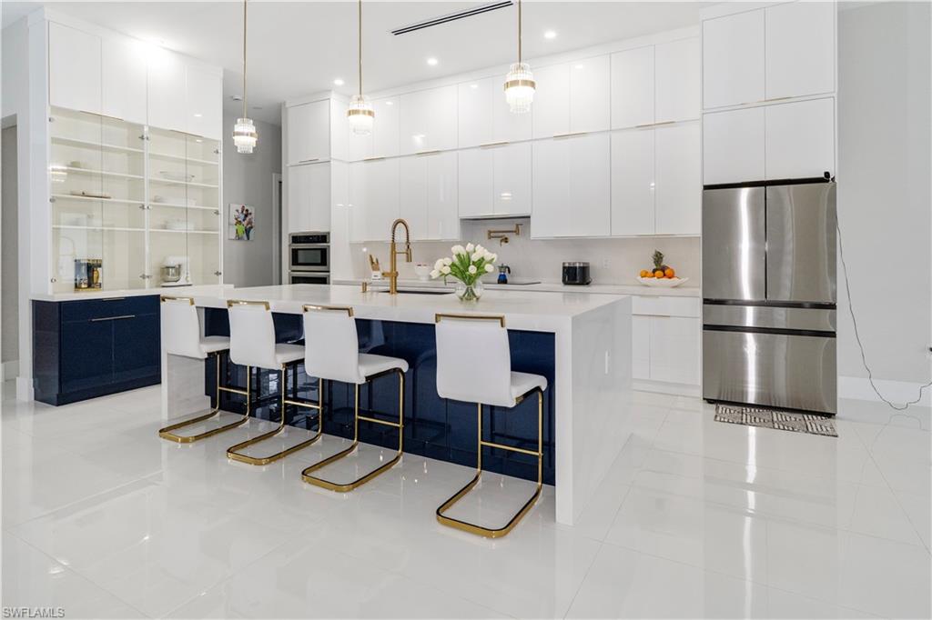 GOLDEN GATE ESTATES - Residential