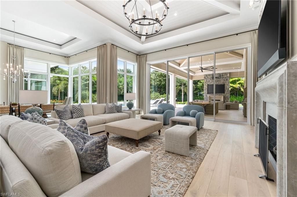 PINE RIDGE - Residential