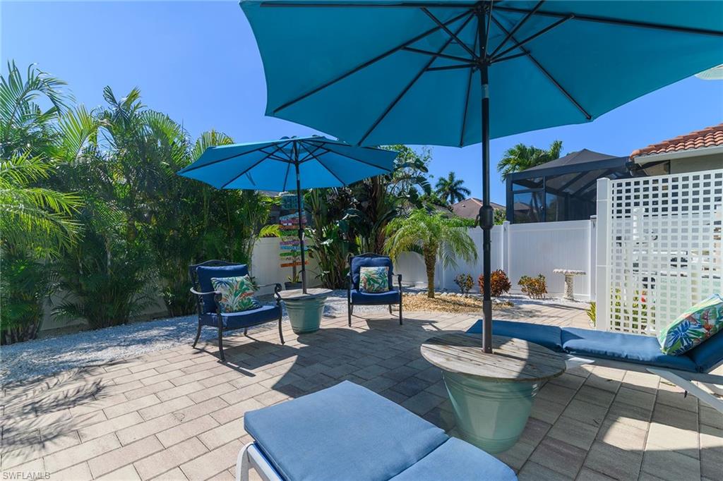 MARCO BEACH - Residential