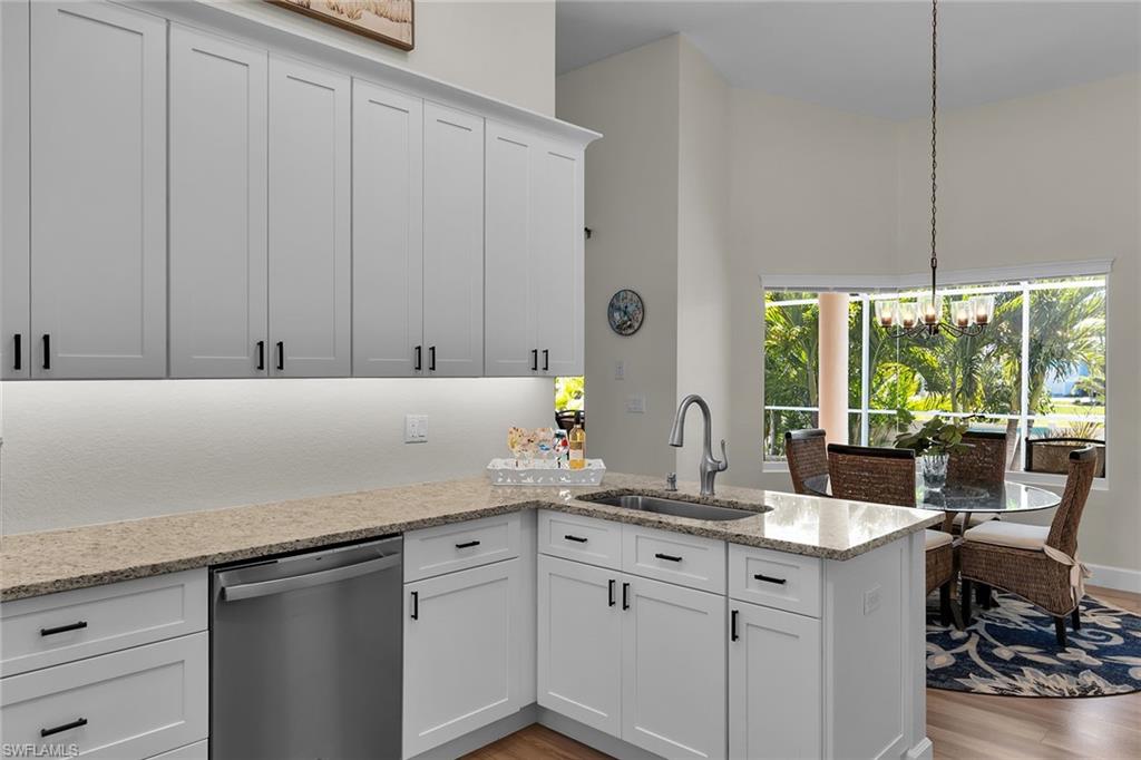 MARCO BEACH - Residential