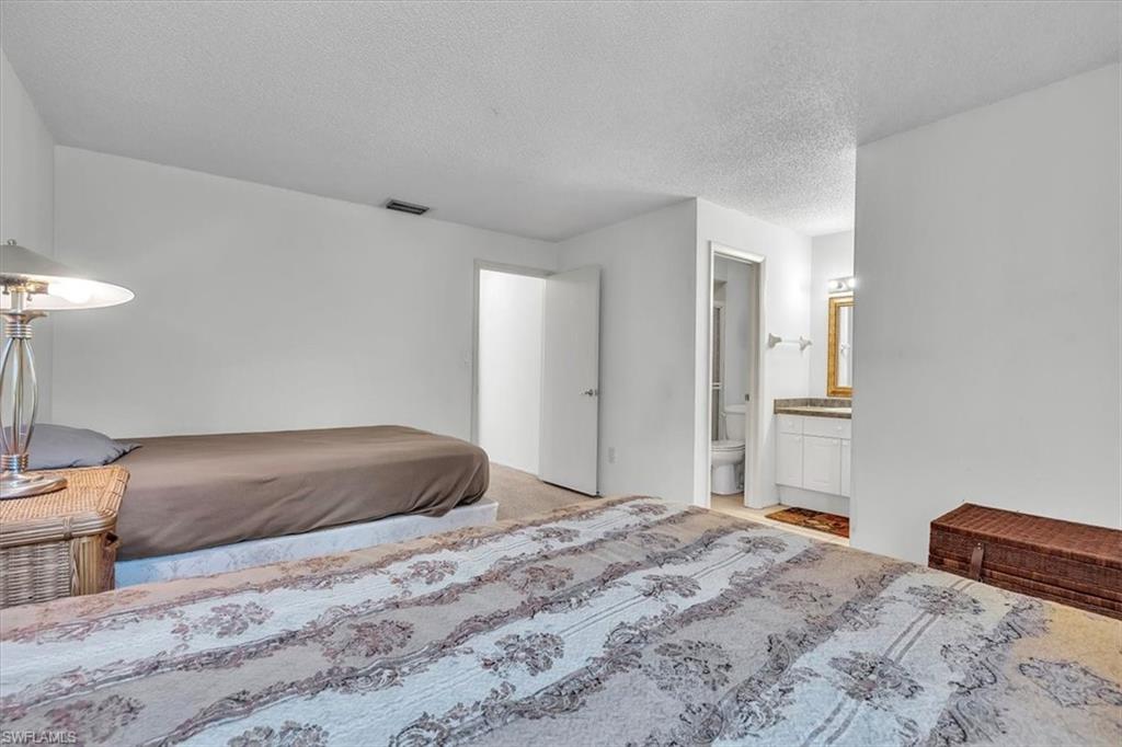 PINEWOOD VILLAS - Residential