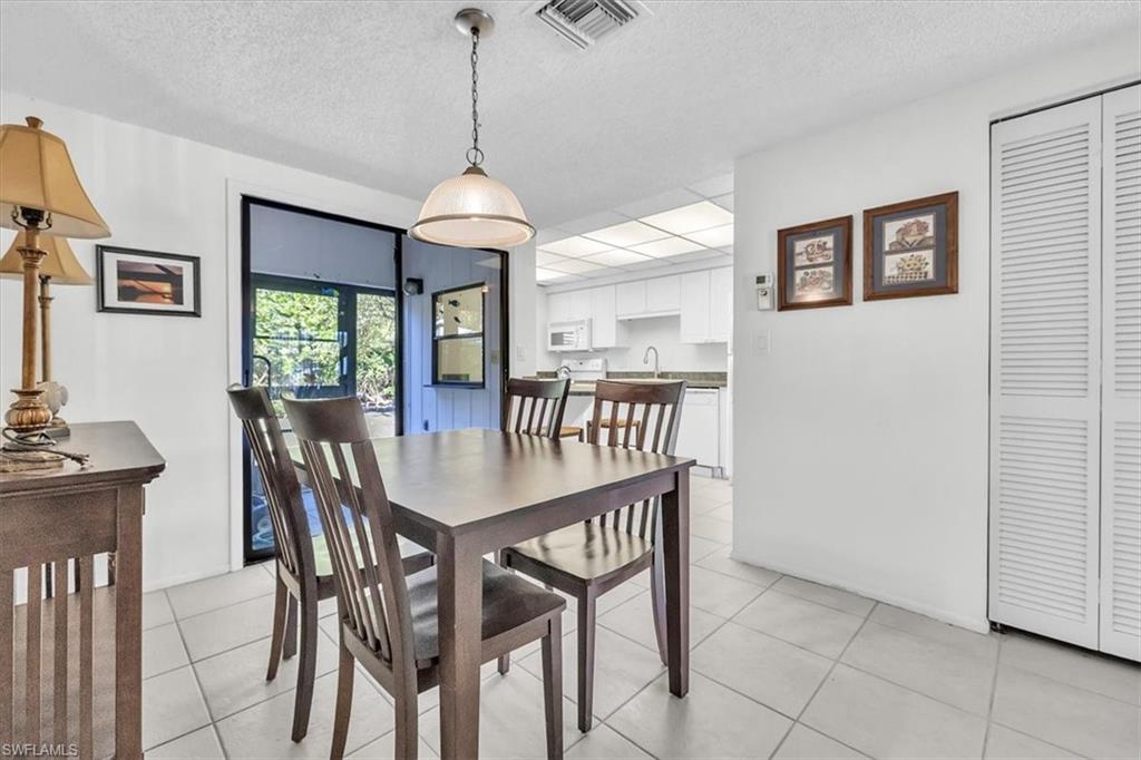 PINEWOOD VILLAS - Residential