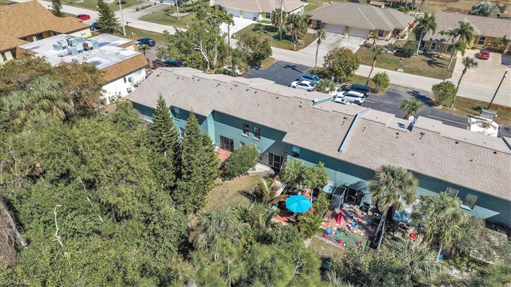 PINEWOOD VILLAS - Residential