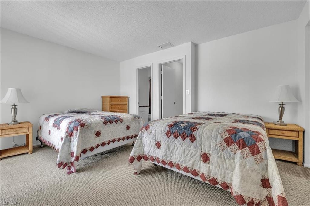 PINEWOOD VILLAS - Residential