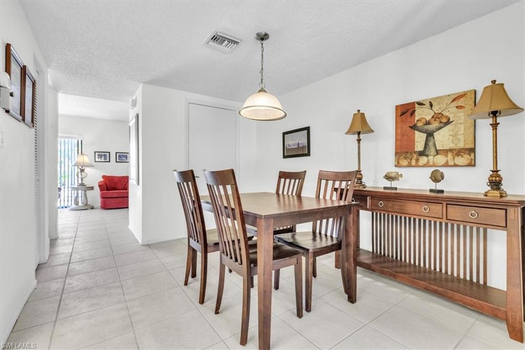 PINEWOOD VILLAS - Residential