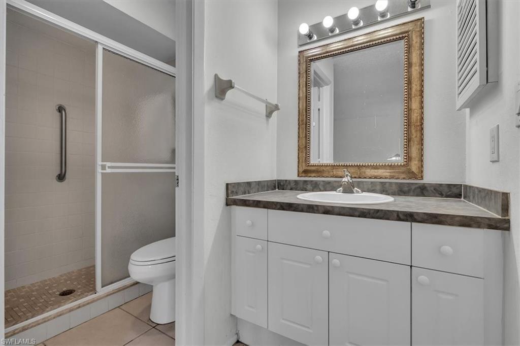 PINEWOOD VILLAS - Residential