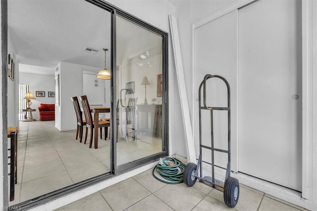 PINEWOOD VILLAS - Residential