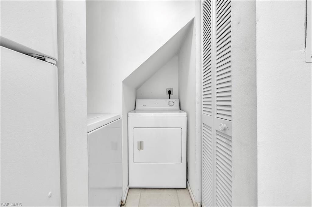 PINEWOOD VILLAS - Residential