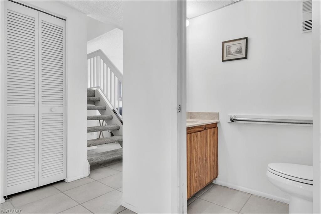 PINEWOOD VILLAS - Residential