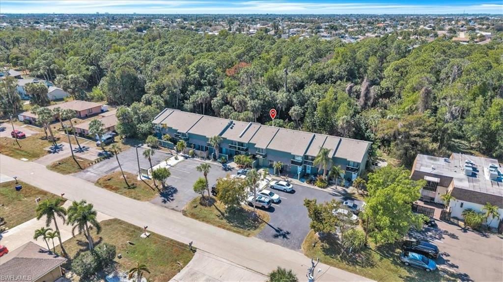 PINEWOOD VILLAS - Residential