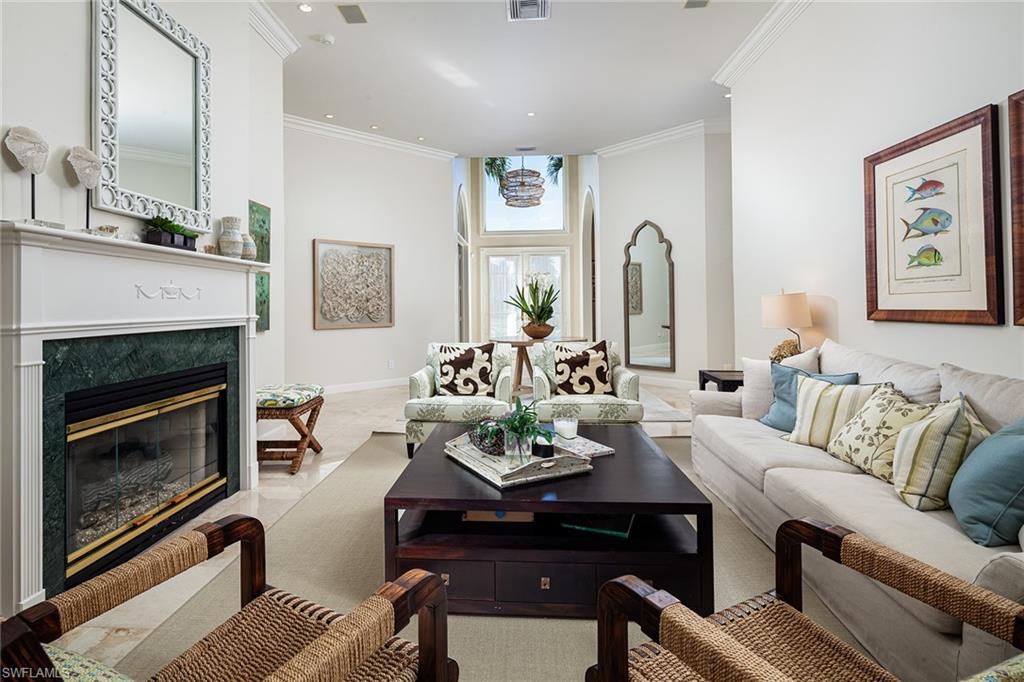 BARRINGTON AT PELICAN BAY - Residential