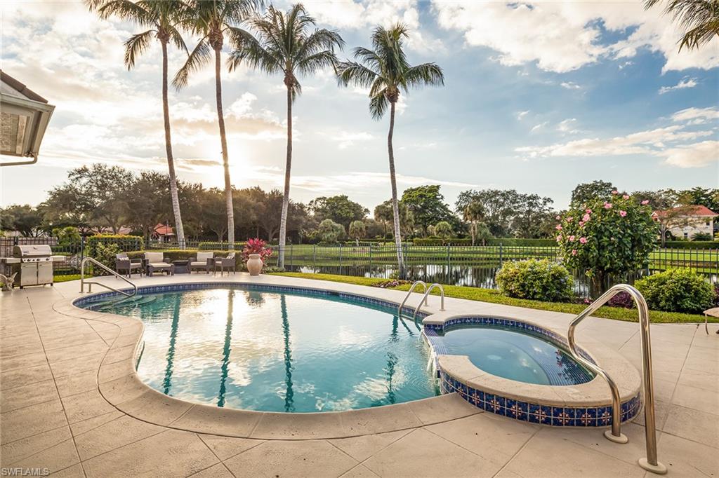 BARRINGTON AT PELICAN BAY - Residential