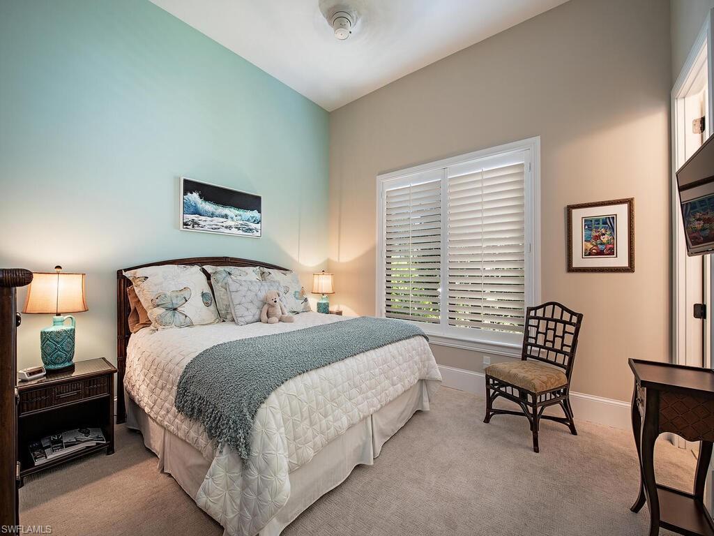 TRADITIONS - Residential