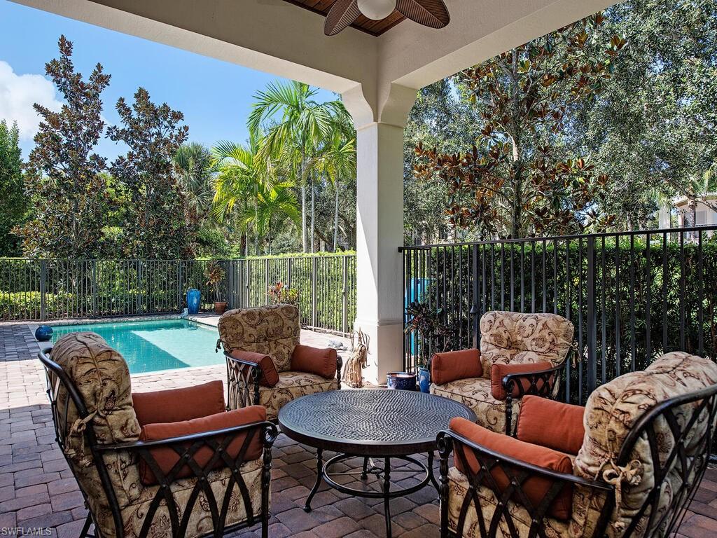 TRADITIONS - Residential