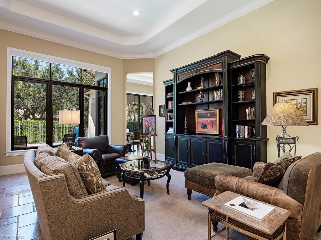 TRADITIONS - Residential