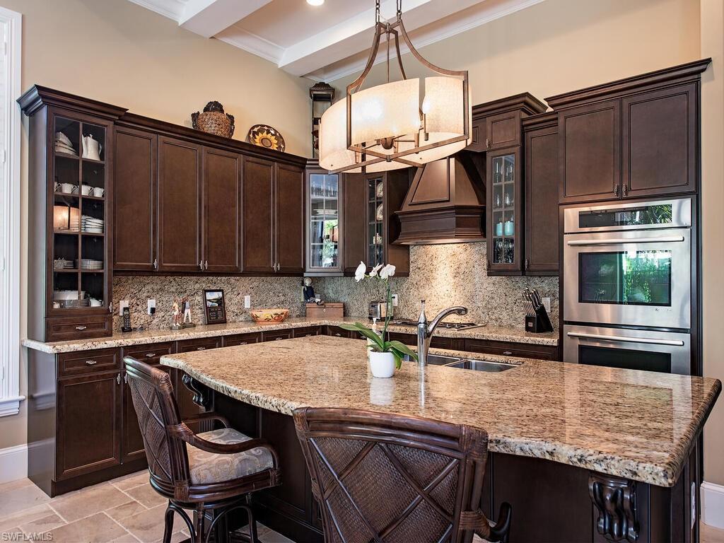 TRADITIONS - Residential