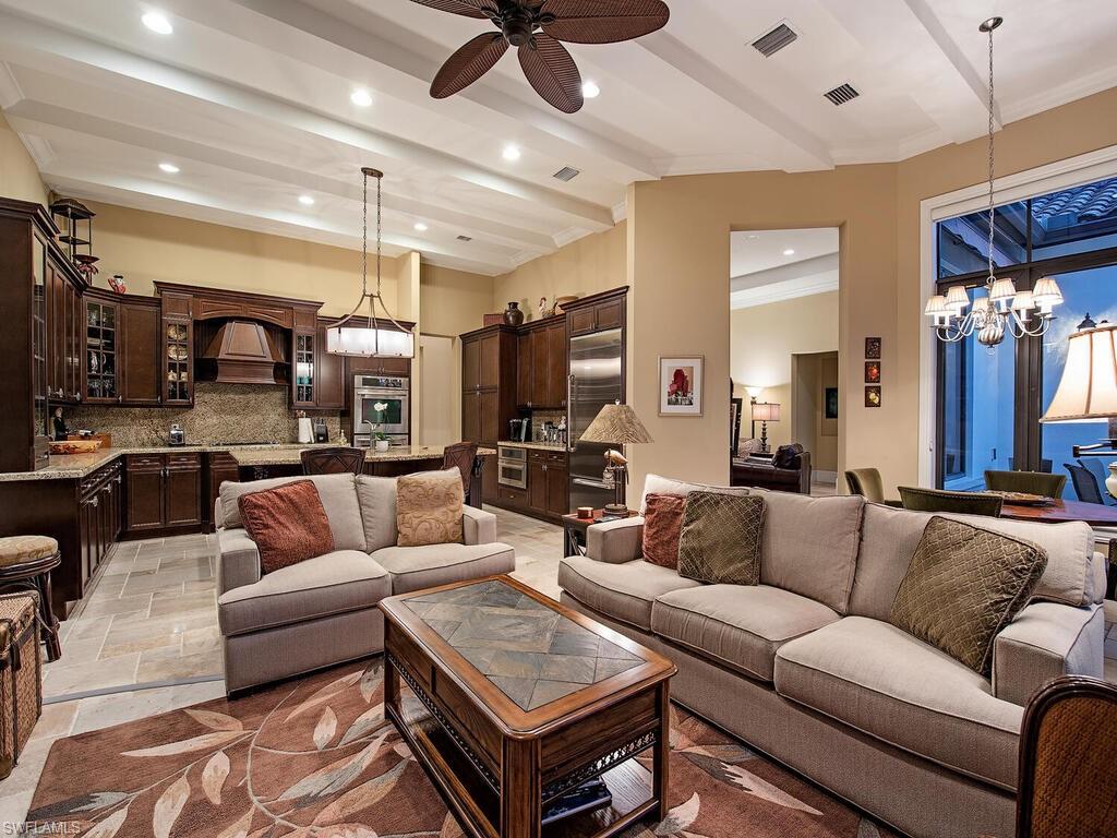 TRADITIONS - Residential