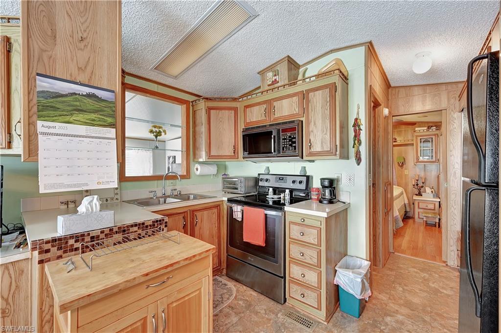 FOUNTAIN VIEW RV RESORT - Residential