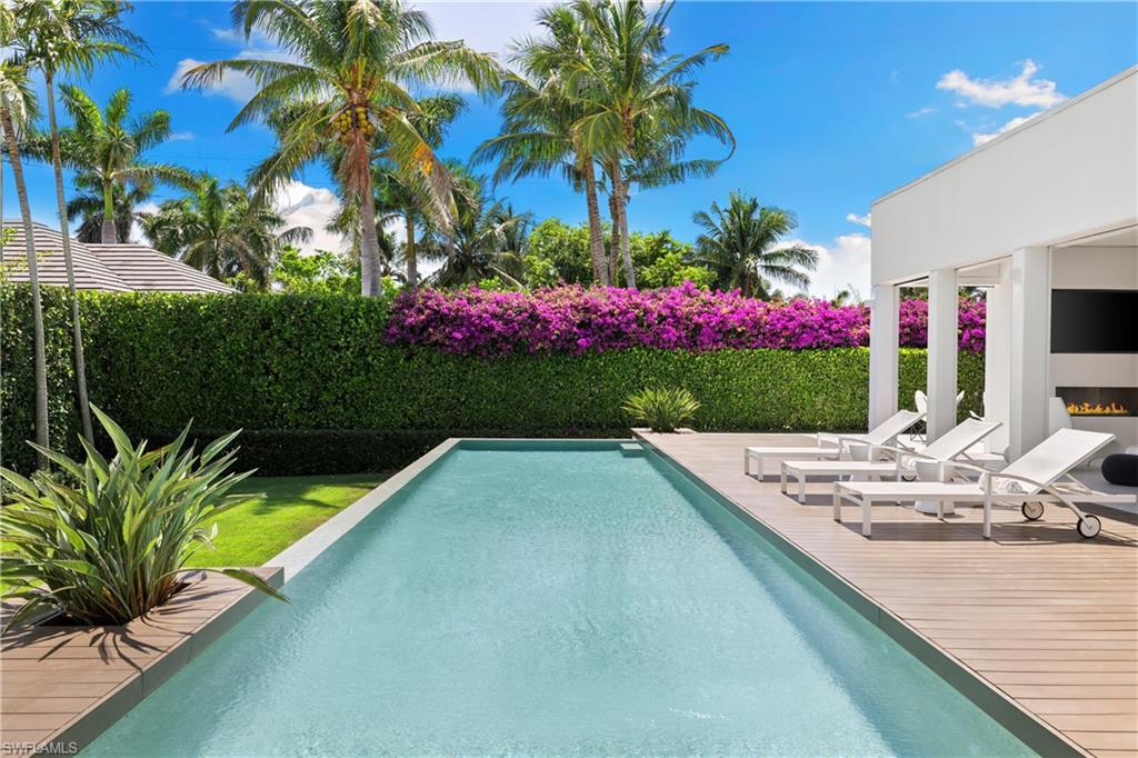 OLDE NAPLES - Residential