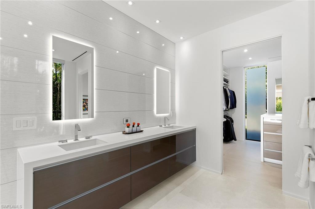 RIDGEVIEW LAKES - Residential