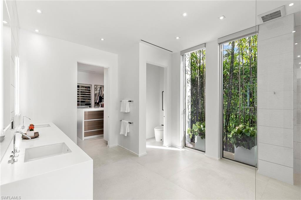 RIDGEVIEW LAKES - Residential