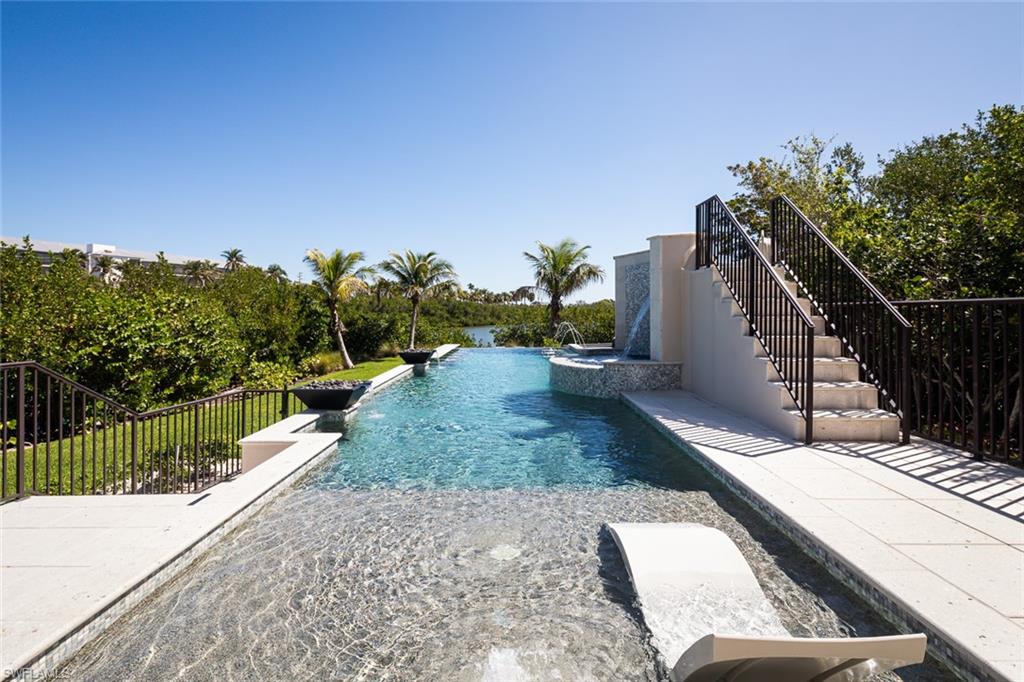 171 Topanga DR