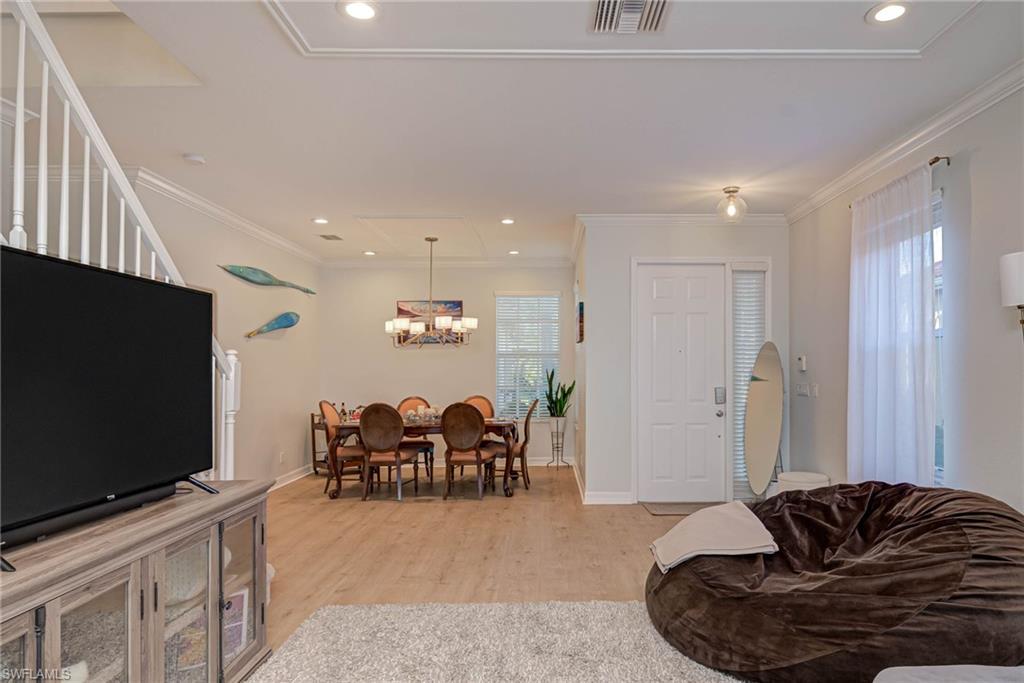 BOTANICA LAKES - Residential