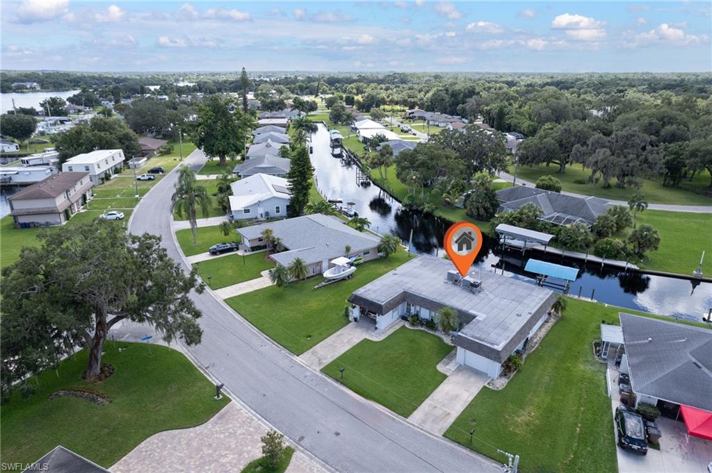 PARADISE SHORES - Residential