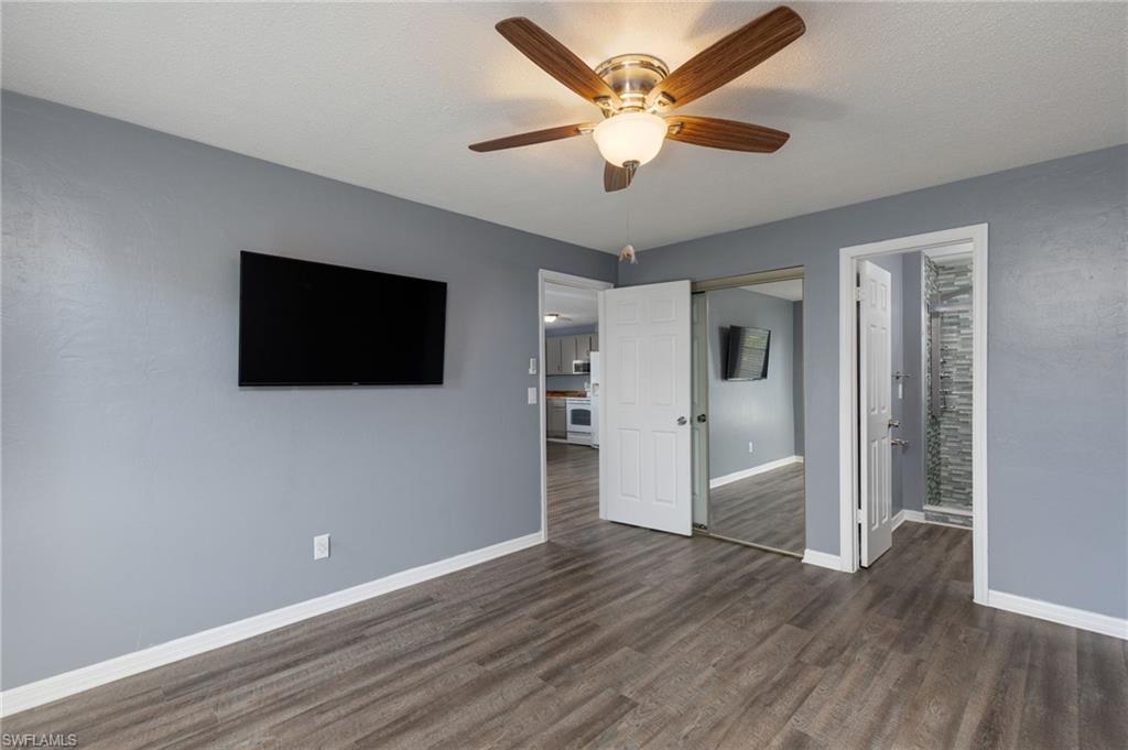 PARADISE SHORES - Residential