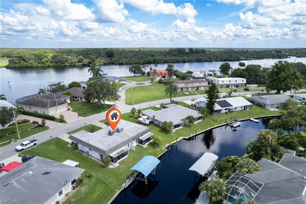 PARADISE SHORES - Residential