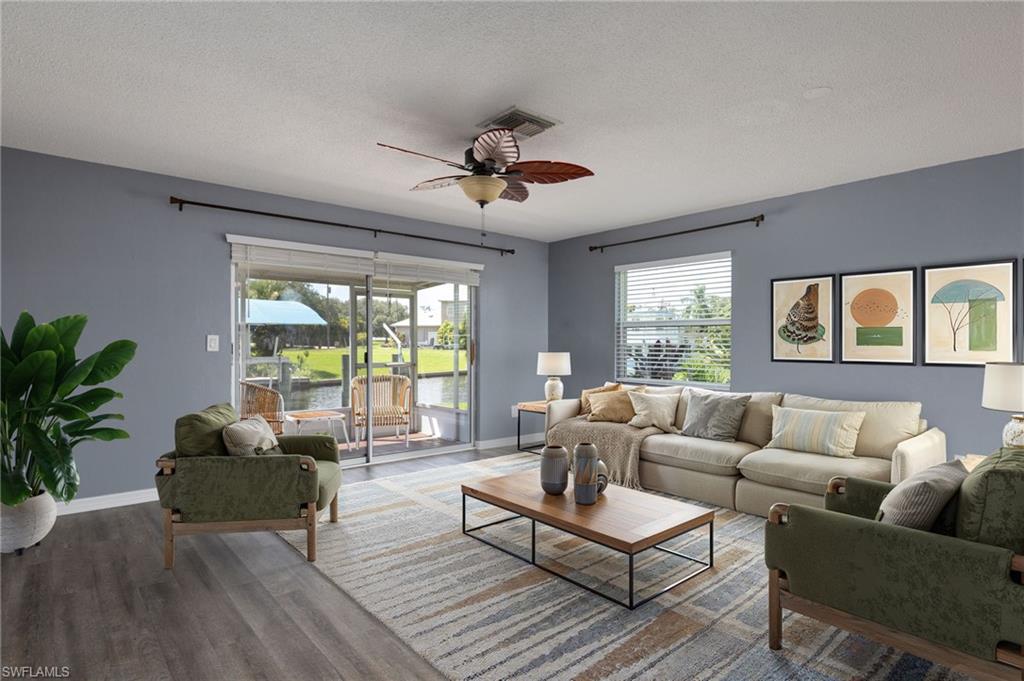 PARADISE SHORES - Residential