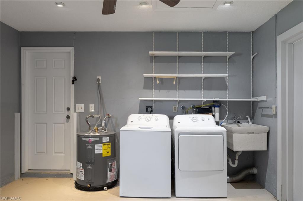 PARADISE SHORES - Residential