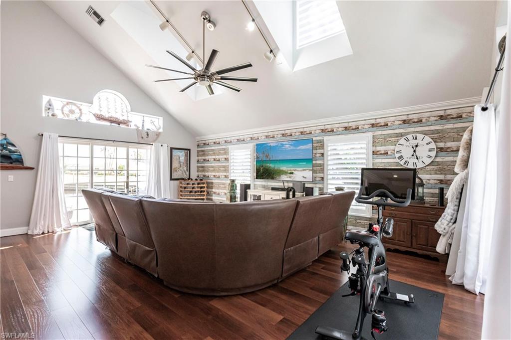 1787 Seafan CIR