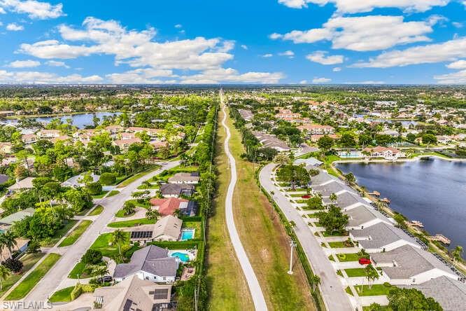 LAKEPORT VILLAS - Residential