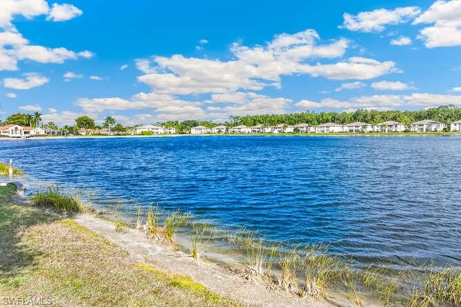 LAKEPORT VILLAS - Residential