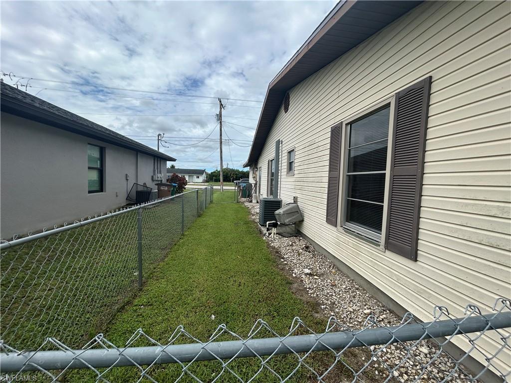 CAPE CORAL - Residential Lease