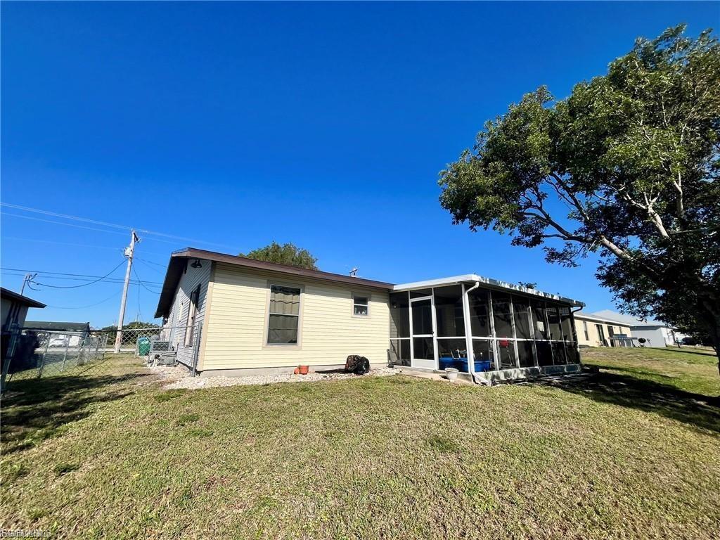 CAPE CORAL - Residential Lease