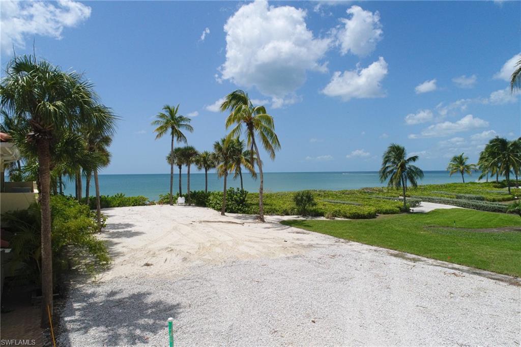 BAREFOOT BEACH - Land