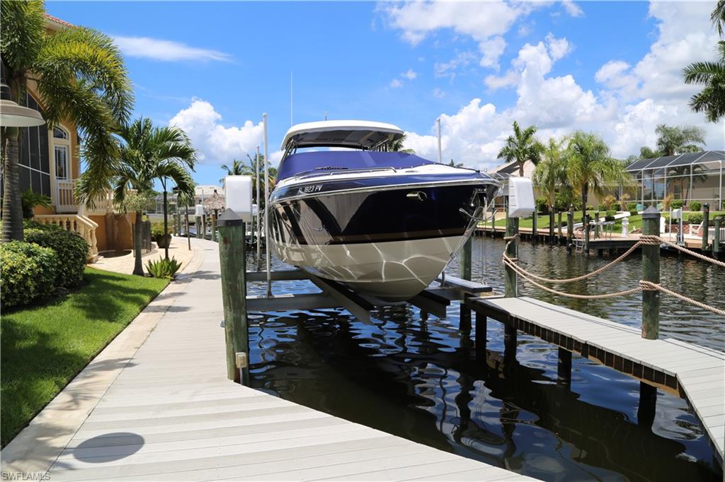 CAPE HARBOUR - Residential