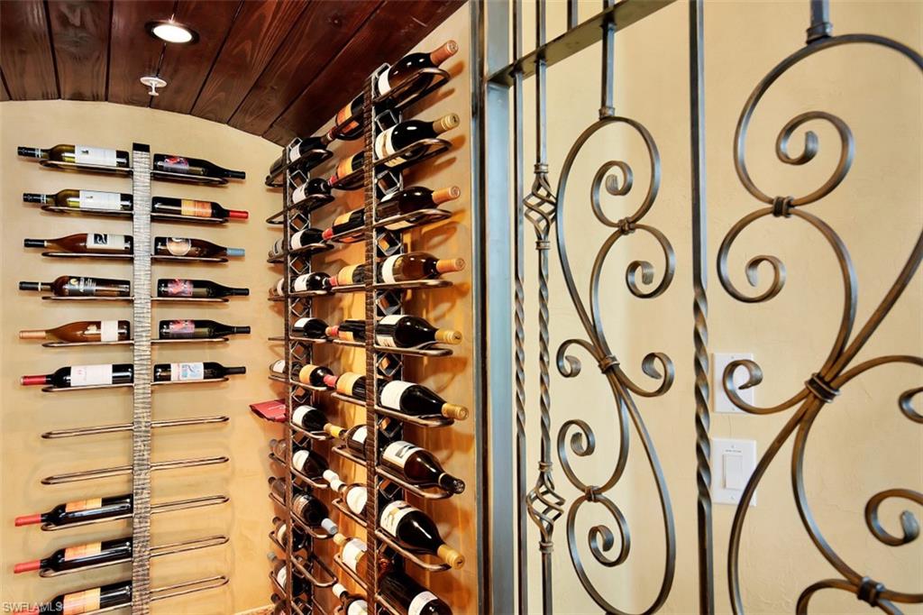 CAPE HARBOUR - Residential