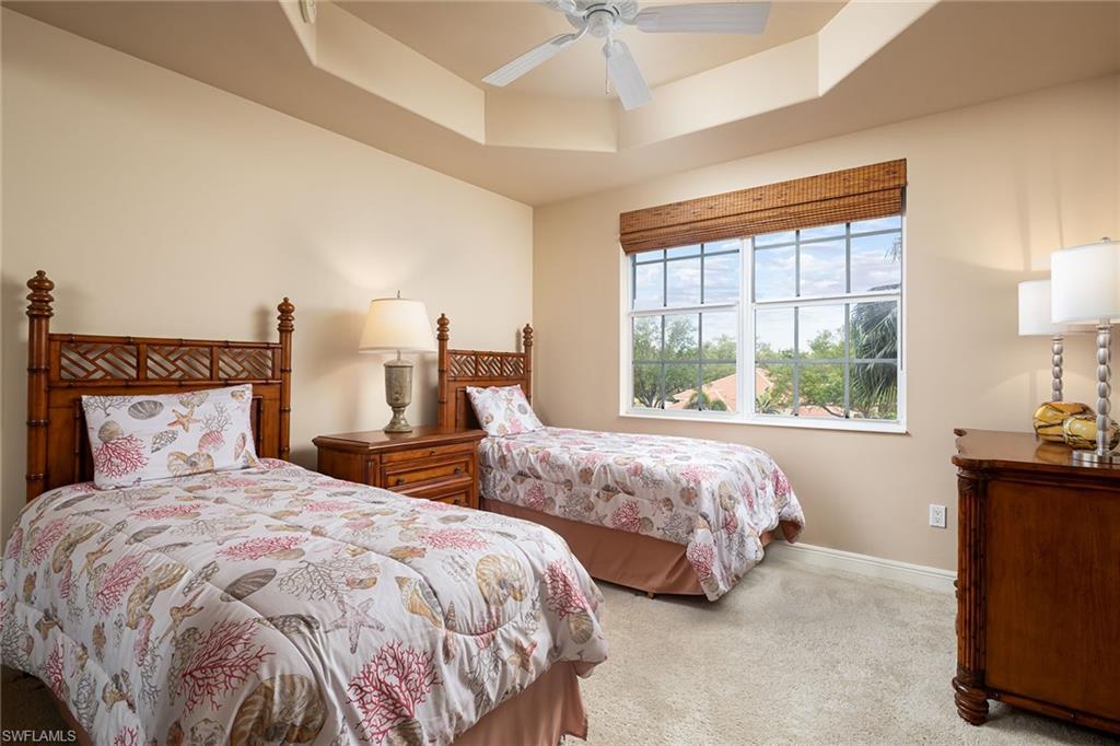 VISTA POINTE - Residential