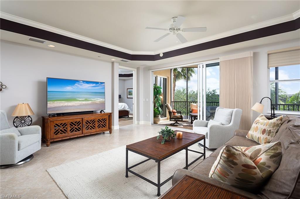 VISTA POINTE - Residential