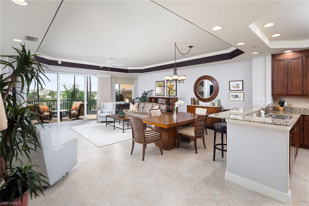 VISTA POINTE - Residential