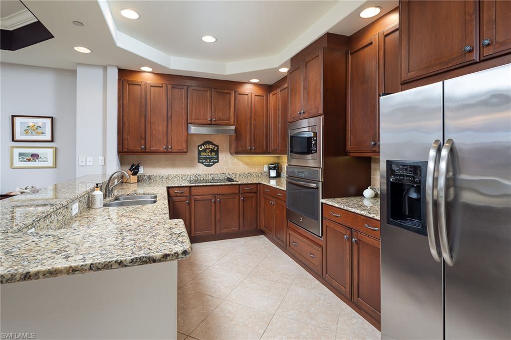 VISTA POINTE - Residential