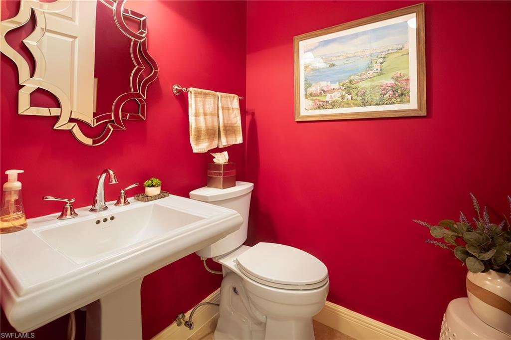 VISTA POINTE - Residential