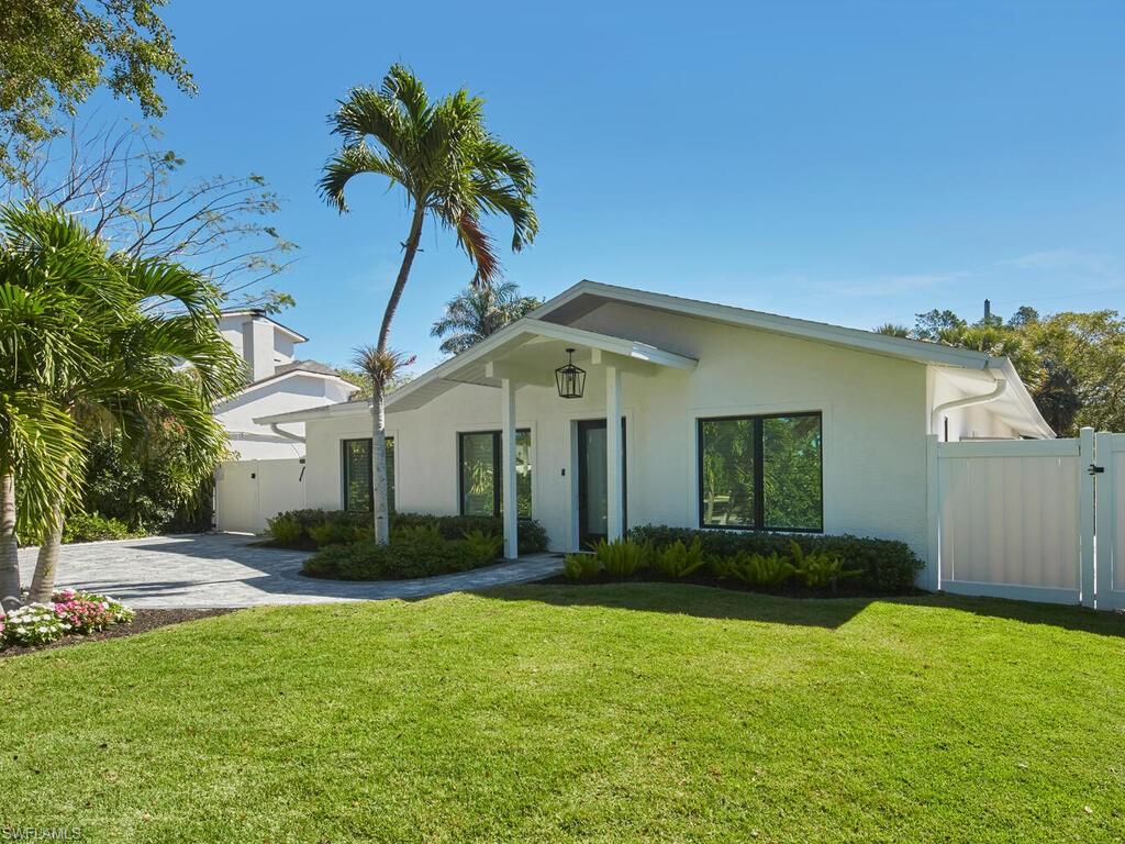 LAKE PARK - Residential